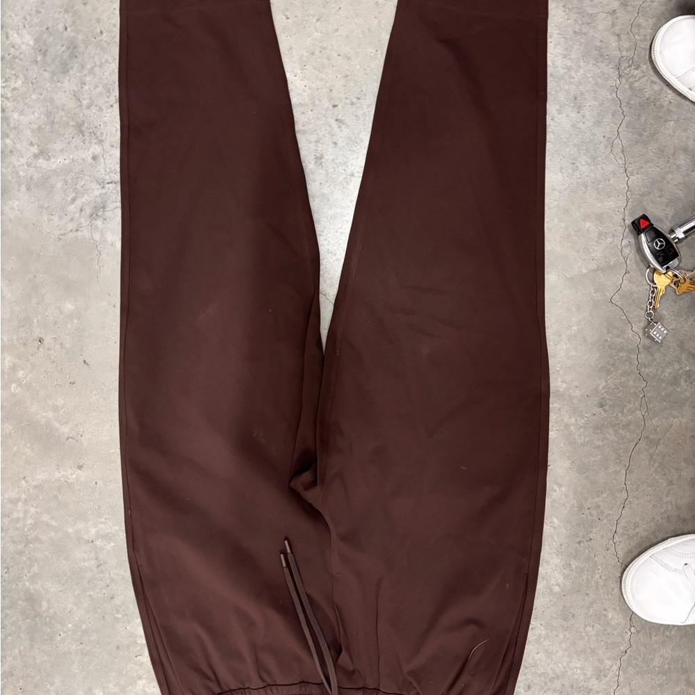 lululemon athletica WoMen's Dark Brown Jogger Sweatpants M